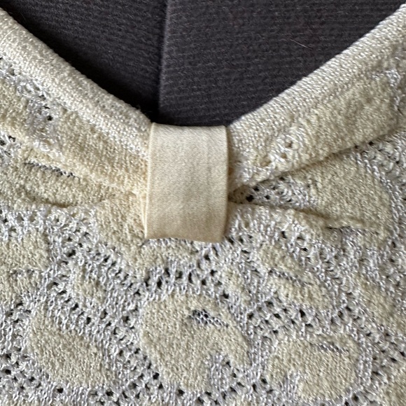 St. John knit tank two toned cream made in the USA . Size small designer - Picture 10 of 11